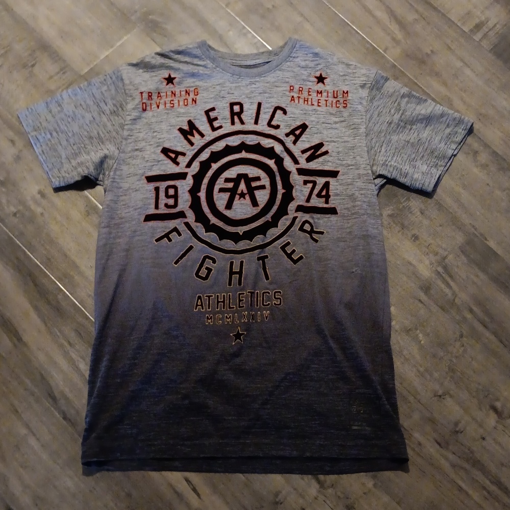 American Fighter t-shirt. Size M.